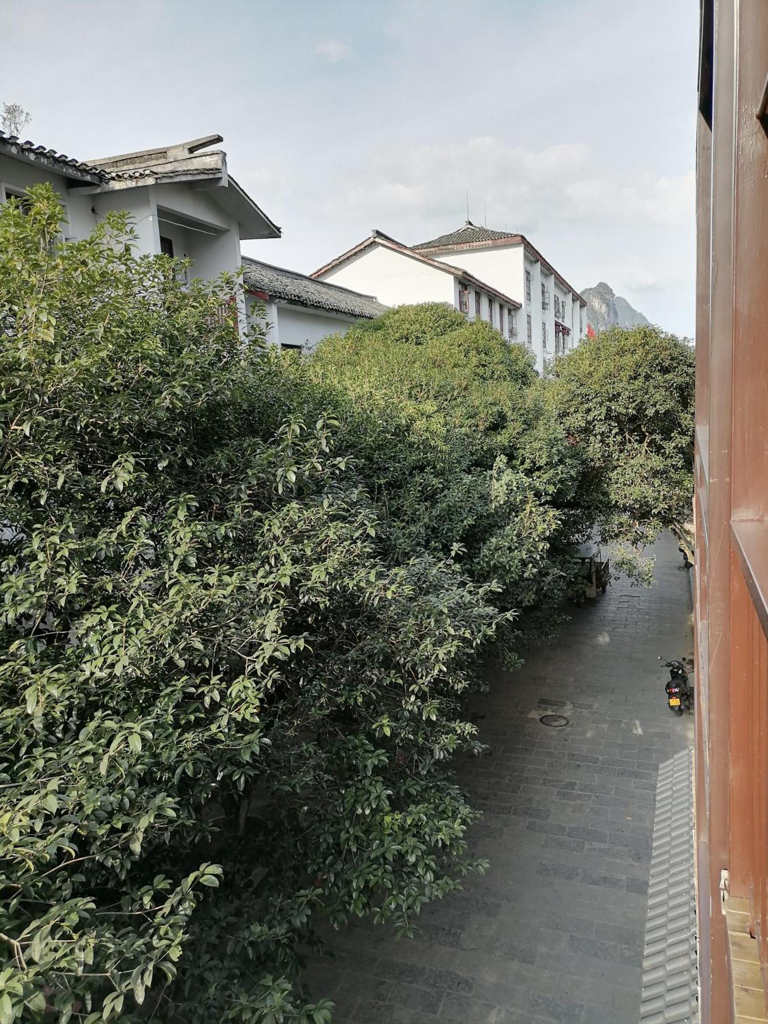 Lazzy Inn 阳朔 外观 照片