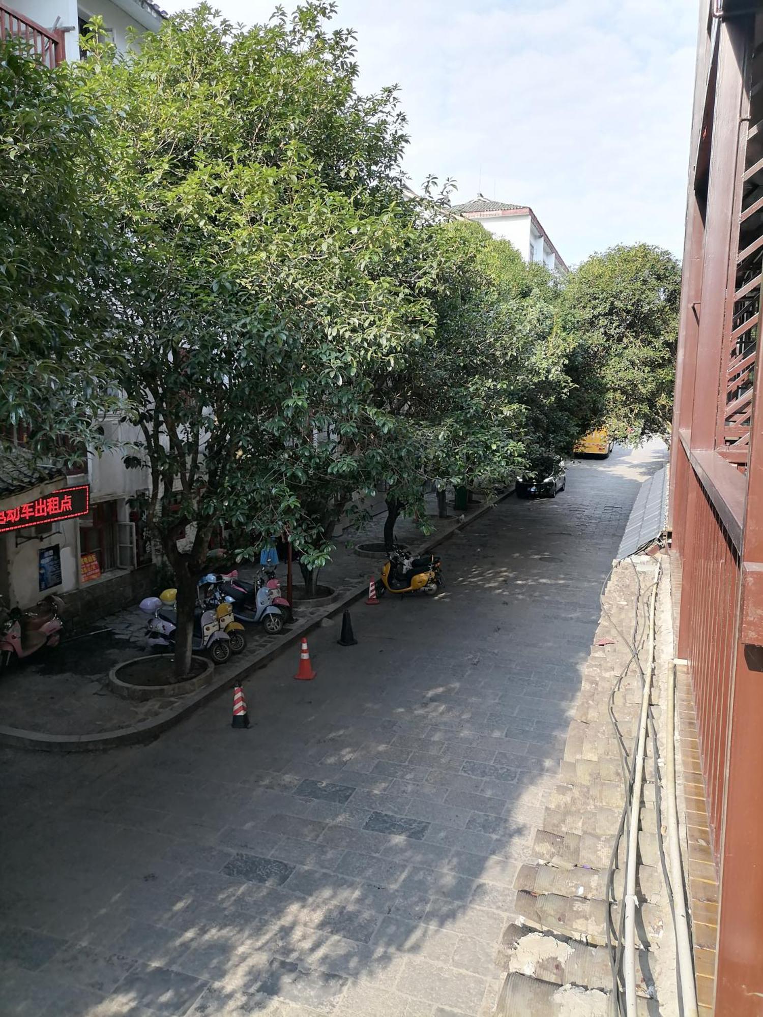 Lazzy Inn 阳朔 外观 照片